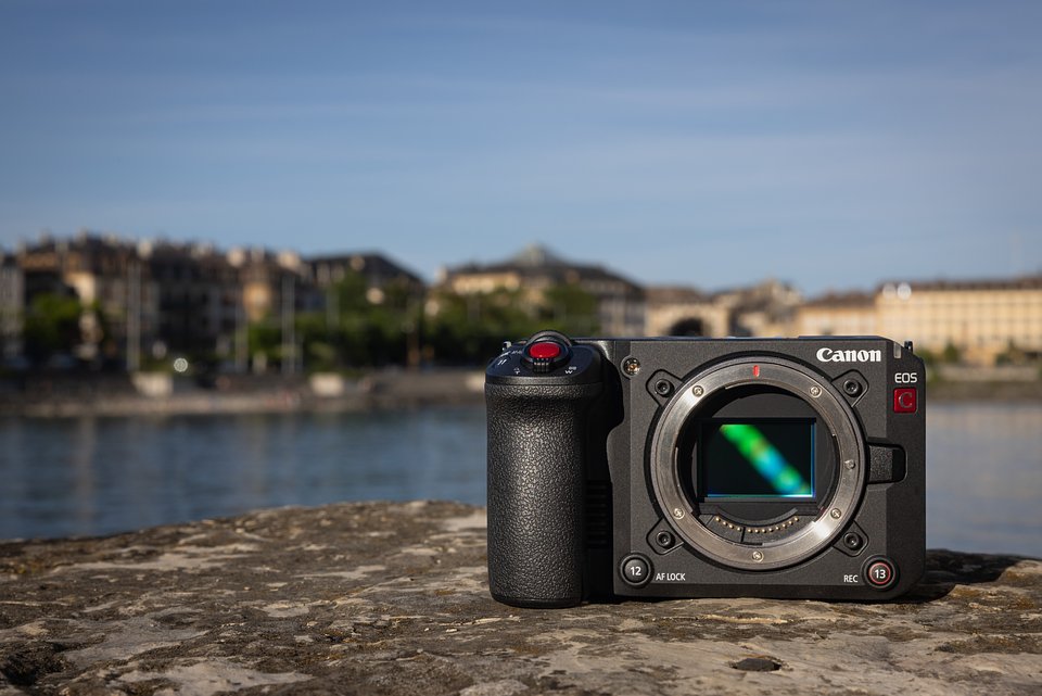 Canon EOS